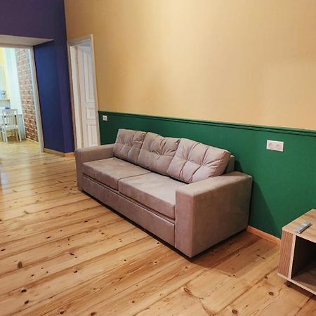 Friends - Your Cosy Apartment In The Center تبليسي المظهر الخارجي الصورة