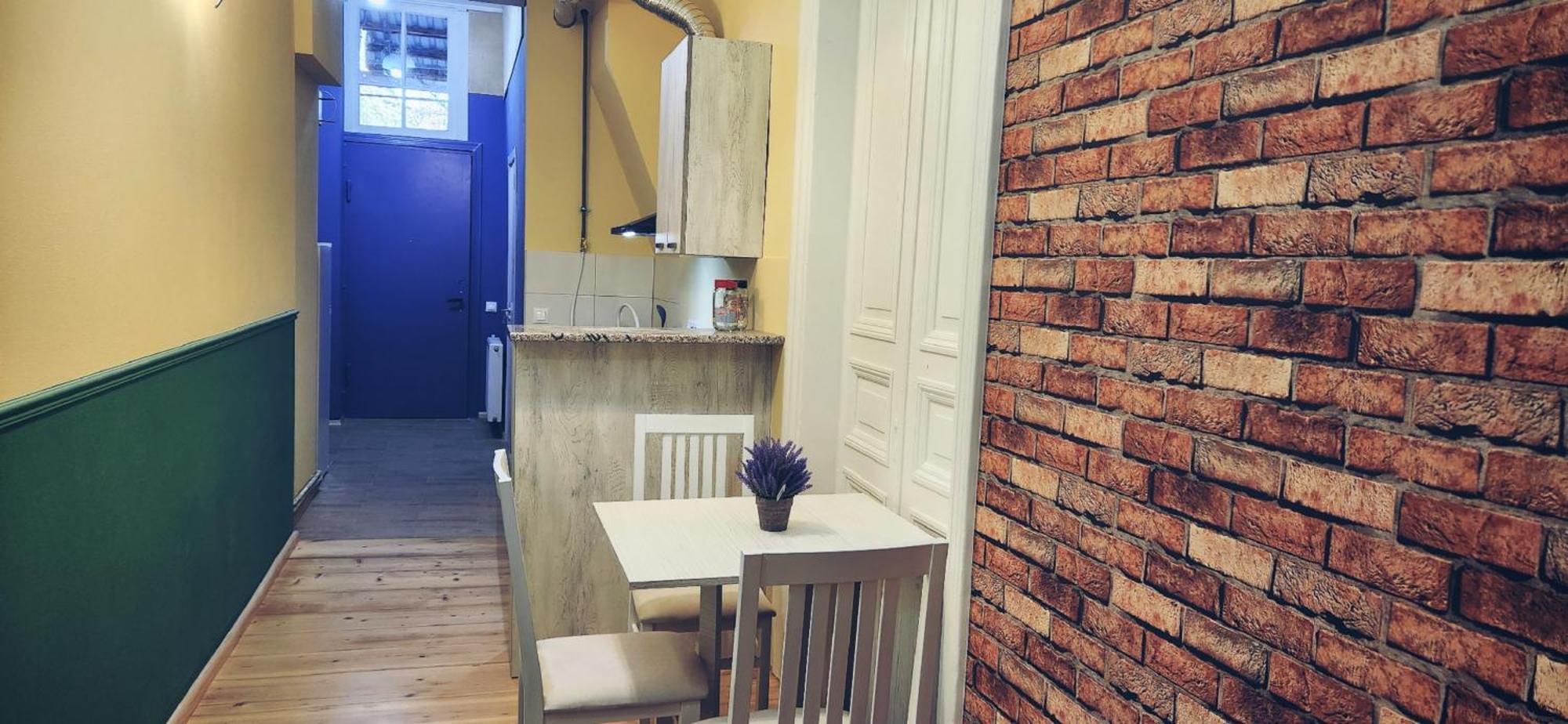 Friends - Your Cosy Apartment In The Center تبليسي المظهر الخارجي الصورة